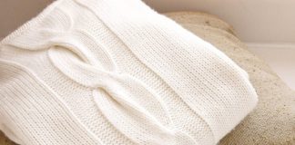 Tự làm vỏ gối bằng áo len – không cần máy khâu