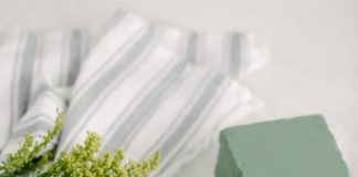 cach_cam_hoa_dep_vao_tach_tra_don_gian_ma_tinh_te