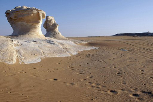 Ghé qua sa mạc trắng ở Ai Cập