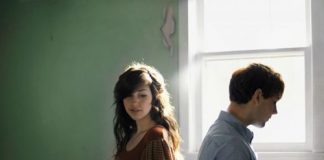 Làm gì khi vợ chồng chiến tranh lạnh kéo dài?