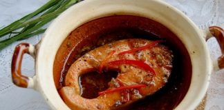 Cách làm cá hồi kho tiêu siêu hấp dẫn cho bữa cơm ngày lạnh