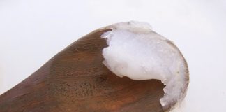 Hướng dẫn làm son cực dễ từ vaseline