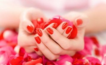 Làm sao để xử lý da tay nhăn nheo? - 1