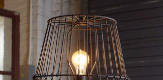 18 cách tái chế sách cũ 'không biết phí cả đời