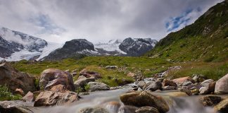 Dòng sông băng Steungletscher tuyệt đẹp ở Thụy Sĩ