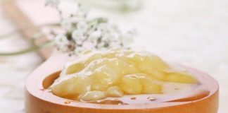 Tự chế mặt nạ trị viền môi thâm cực nhanh