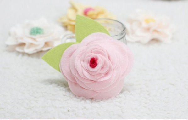 Hướng dẫn cách làm hoa hồng bằng vải dạ siêu dễ thương - 7