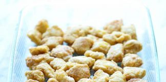 Thịt gà sốt chua cay ngon tuyệt cho bữa cơm tối