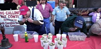 Những lễ hội ăn uống kỳ quặc nhất nước Mỹ