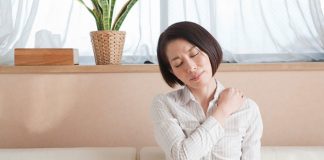 Dấu hiệu phát hiện sớm ung thư buồng trứng