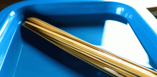 Làm món tôm xiên nướng dứa hấp dẫn