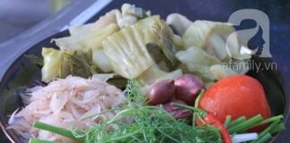 Canh dưa chua nấu tép dân dã ngon cơm cuối tuần