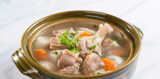 Tuyệt chiêu nấu vịt ninh khoai sọ cho ngày gió mùa