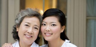 Làm sao để trở thành bạn thân của mẹ chồng