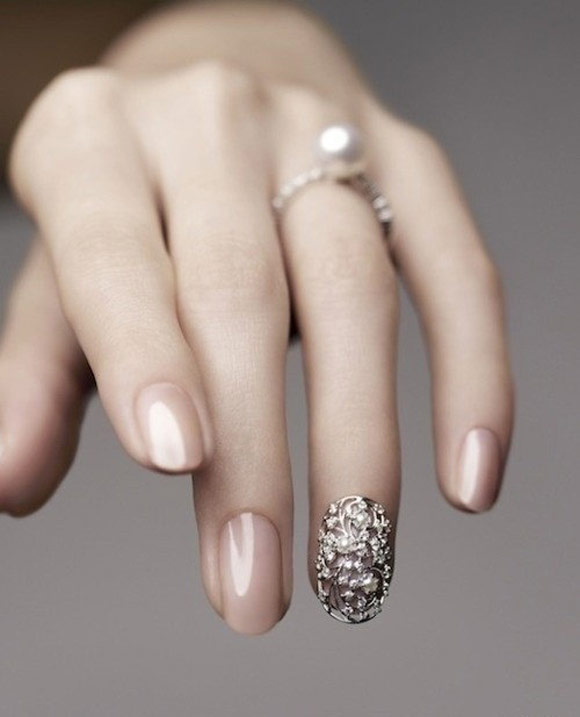 Những mẫu nail đẹp long lanh cho đôi tay xinh