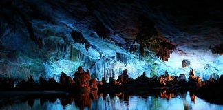 Những sông, hồ ngầm kỳ lạ nhất trên thế giới