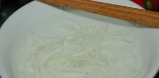 Cách làm nộm miến tôm thanh mát cho ngày đầu năm