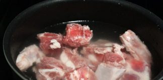 Cách làm sườn nướng BBQ cho bữa trưa đãi cả nhà