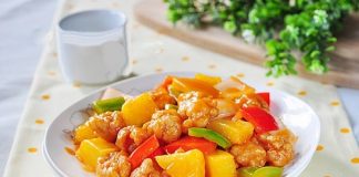 Thịt lợn xào dứa sốt chua ngọt ăn không dừng được đũa