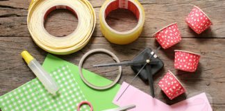 Làm đồng hồ handmade quả dâu tây trông thật 'ngon mắt' 1