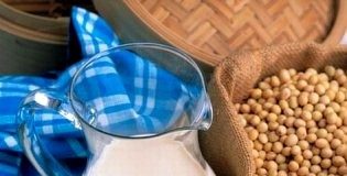 Làm đẹp toàn thân với sữa đậu nành và dầu ô liu