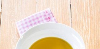 Bí quyết cho mái tóc bóng mượt và nhanh dài với dầu ô liu