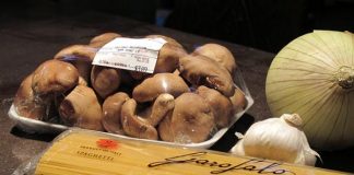 Spaghetti xào nấm ngon miệng dễ làm