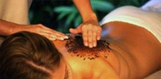 Hướng dẫn 8 công thức tẩy da chết tại nhà