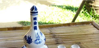 Kinh nghiệm chọn rượu an toàn dịp Tết - 1