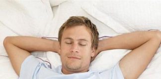 Làm sao để đoán tính cách chàng qua tư thế ngủ