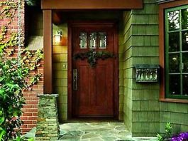 Hướng cửa chính tăng vận may tình duyên