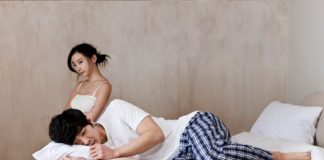 Những kiểu lười trên giường khiến bạn đời… “chán chết”