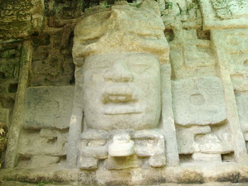 Khám phá những ngôi đền Maya trước ngày 