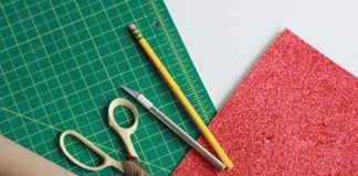 Cách trang trí hộp quà với những hình trái tim đáng yêu