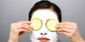 Nửa đêm tỉnh giấc, tôi đứng tim khi nhìn sang bên cạnh...