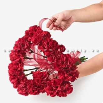Cách bó hoa hồng hình trái tim ngọt ngào cho Valentine