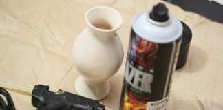 Cách làm bình hoa đồng tiền trang trí ngày Tết