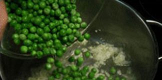 Món ngon cho bé: Đậu Hà Lan chiên xù