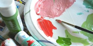 Tạo họa tiết ấn tượng cho khung tranh