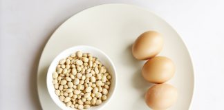 Làm đậu phụ trứng mềm ngon tuyệt hảo