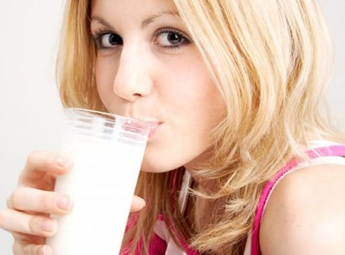 Làm trắng da tự nhiên an toàn và hiệu quả với sữa đậu nành