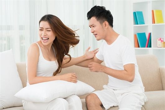 10 câu không nên nói lúc giận chồng