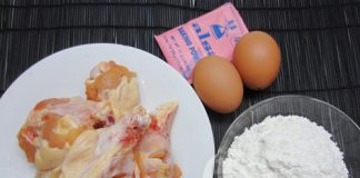 Làm cánh gà chiên d﻿﻿ạng que kẹo