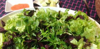 Nấu bún giả cầy nóng hổi đãi cả gia đình