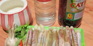 Ốc móng tay xào chua cay