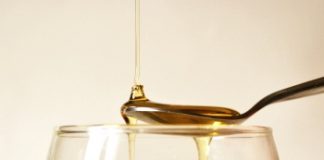 Làm sao để chữa đau dạ dày bằng keo ong