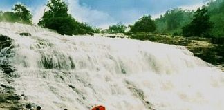 Đẹp mê hồn thác Sao Va