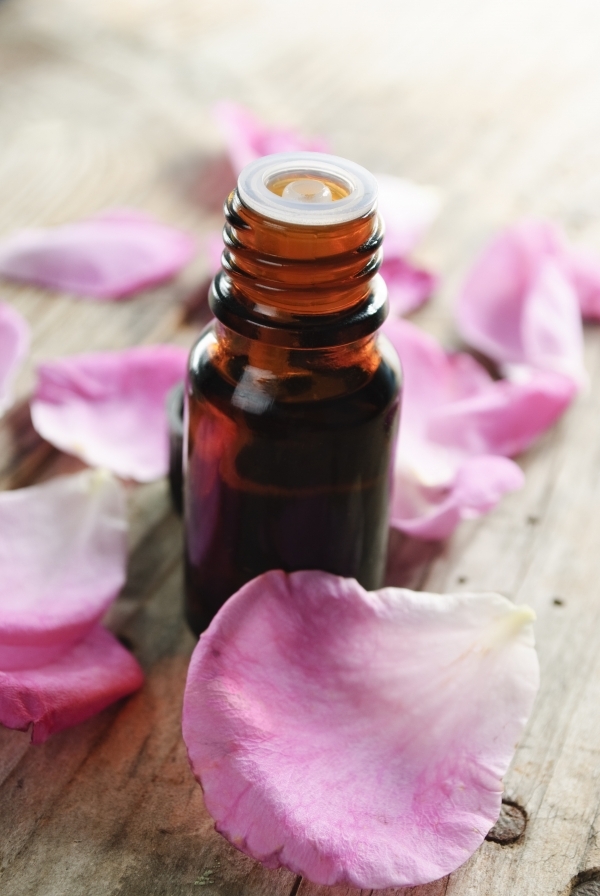 7 loại tinh dầu có thể sử dụng thay cho nước hoa