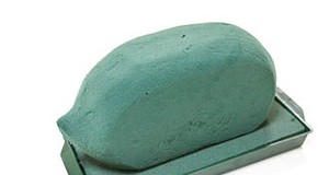 Cách cắm hoa cúc xanh hình nhím con dễ thương