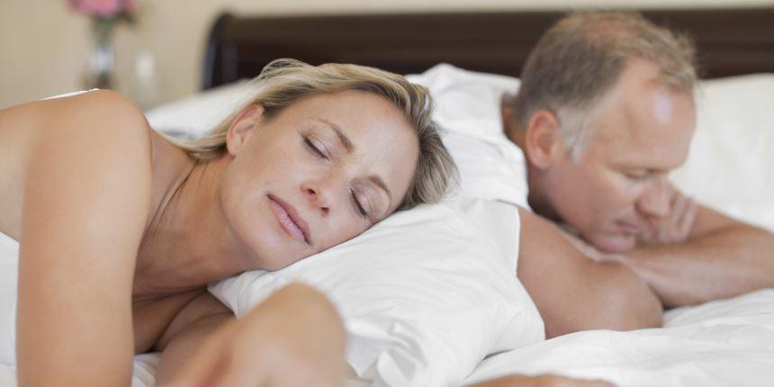 Tư thế ngủ nói gì về vợ chồng bạn?